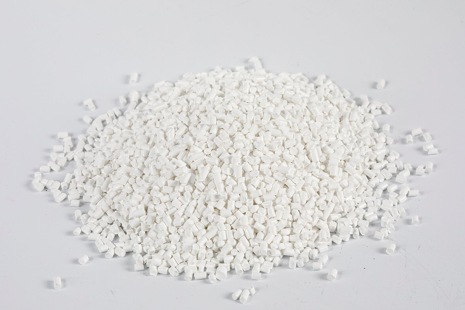 WHITE MASTERBATCH